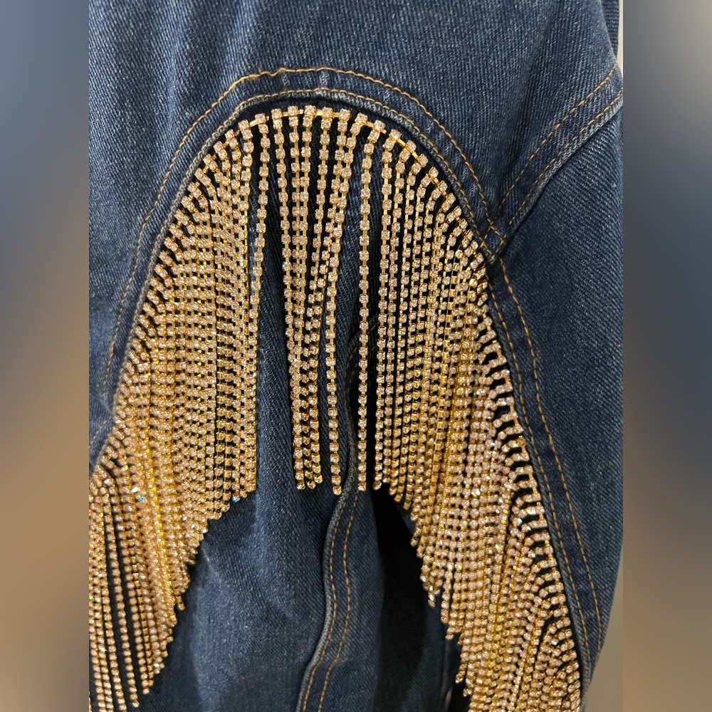 Don’t miss out this gorgeous jacket! Denim Jacket..Size S - Picture 6 of 16